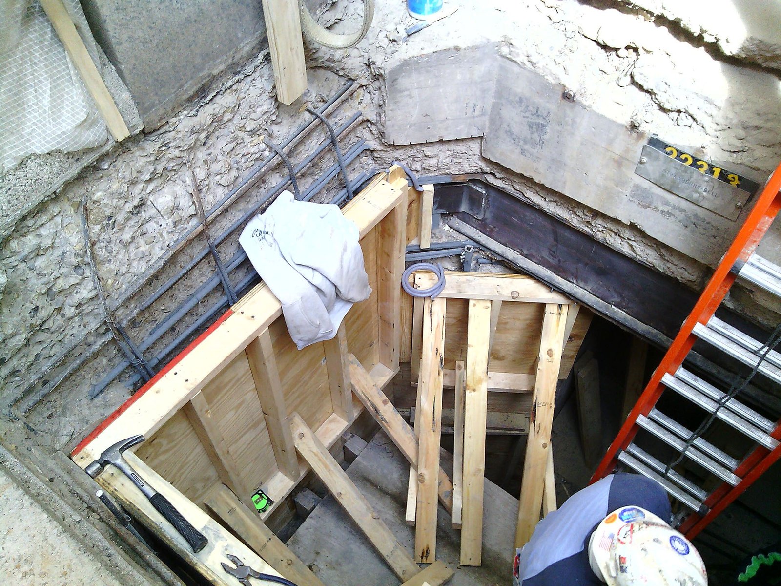 Verizon II Vault
